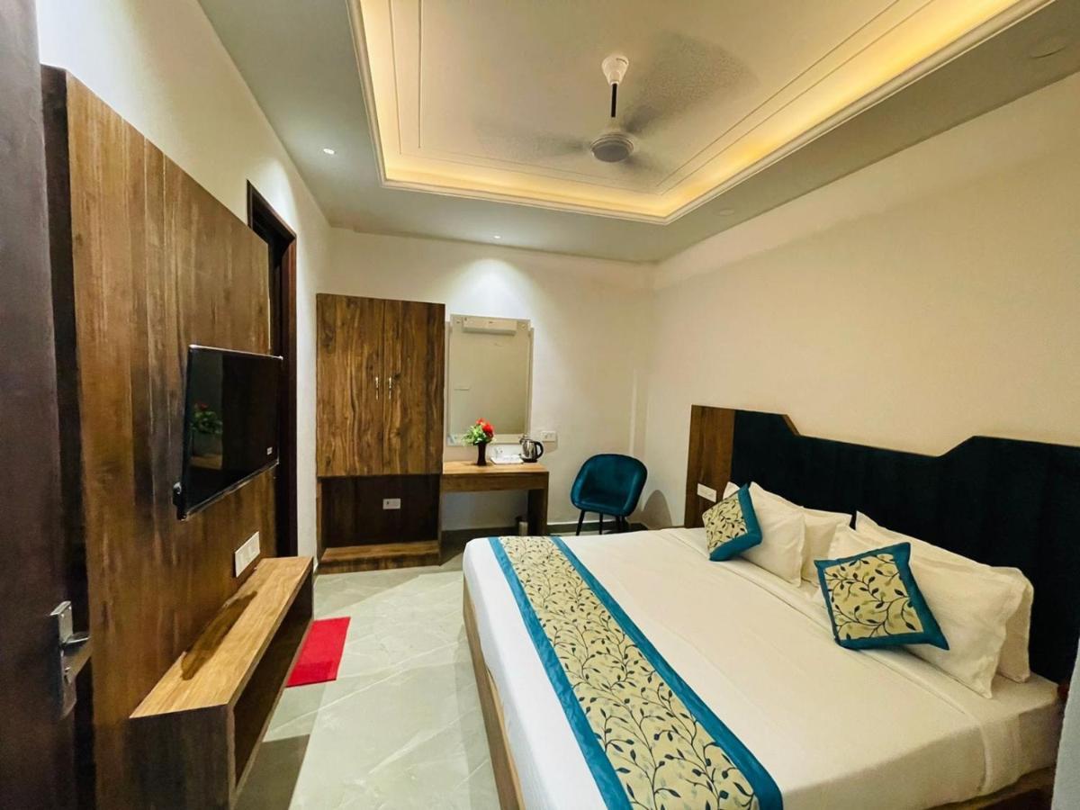 Hotel King'S Way Amritsar Exterior foto