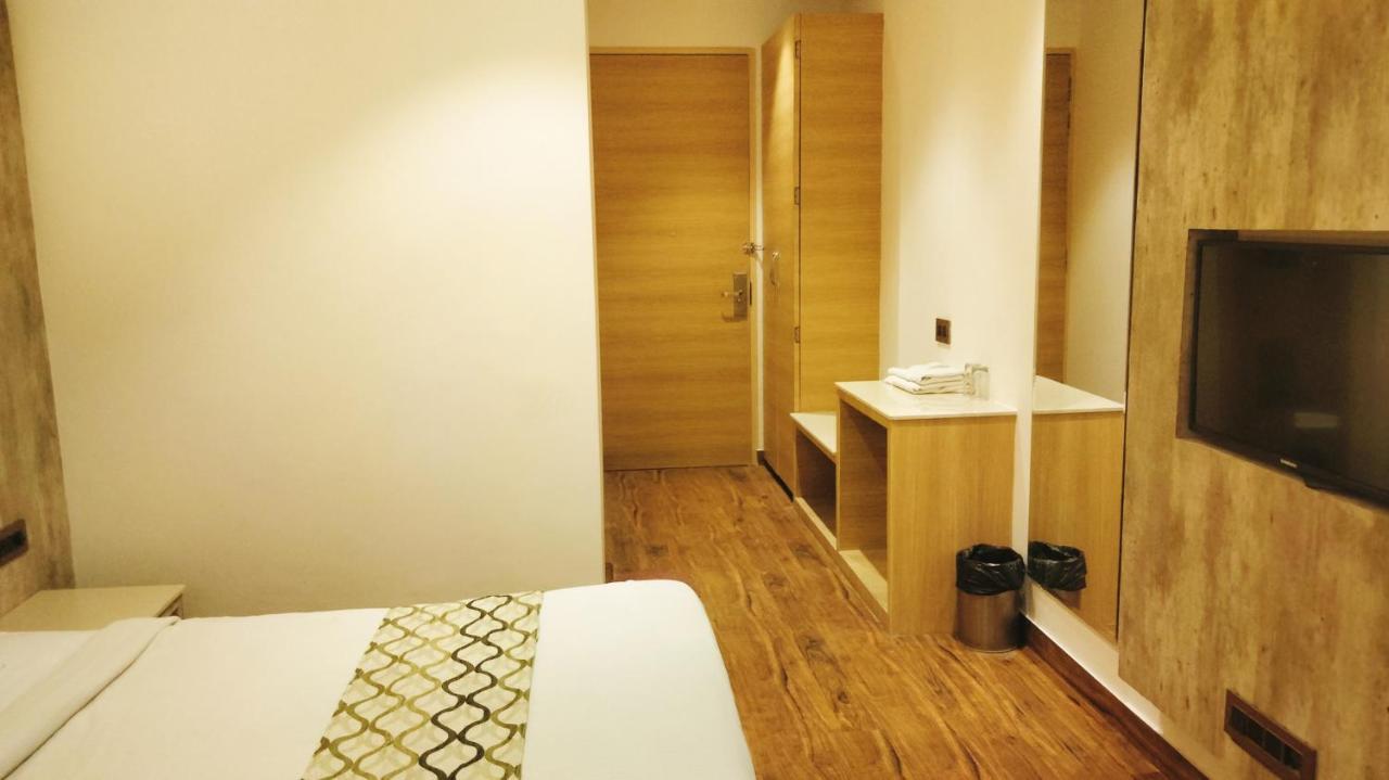 Hotel King'S Way Amritsar Exterior foto